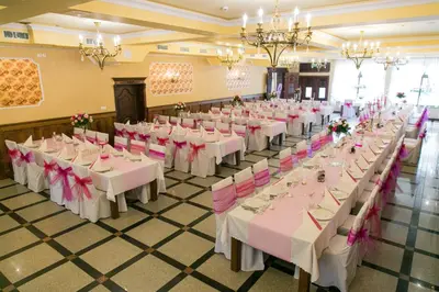 Restauracja lub miejsce do jedzenia w obiekcie Hotel Róża