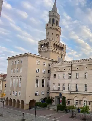 Budynek, w którym mieści się apartament