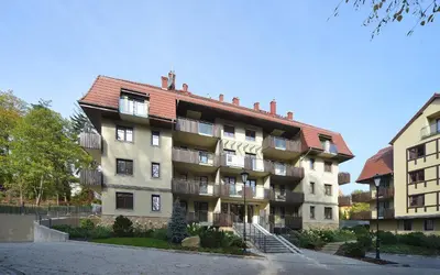 Budynek, w którym mieści się apartament