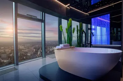 Plan piętra w obiekcie 30th+ Floor Apartments in Sky Tower
