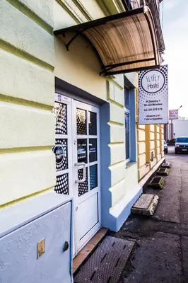 Budynek, w którym mieści się hostel