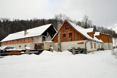 Obiekt Gospodarstwo Gościnne Jesionówka zimą