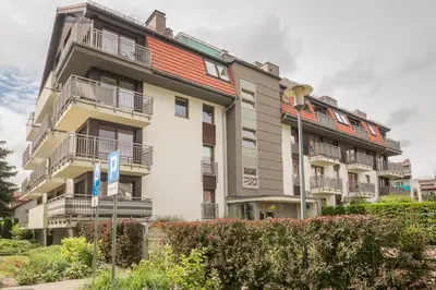Budynek, w którym mieści się apartament