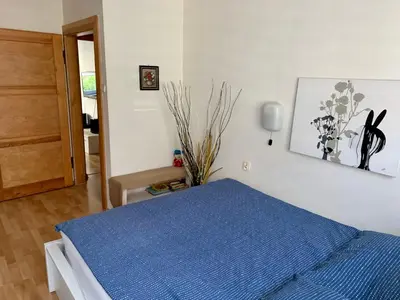 Łóżko lub łóżka w pokoju w obiekcie Apartament Joanna parter blisko Rynku, Onkologii i strefy ekonomicznej