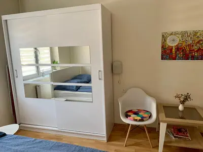 Łóżko lub łóżka w pokoju w obiekcie Apartament Joanna parter blisko Rynku, Onkologii i strefy ekonomicznej