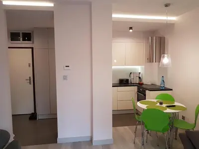 Kuchnia lub aneks kuchenny w obiekcie Apartament z Ogrodem