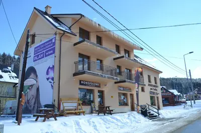 Budynek, w którym mieści się apartament