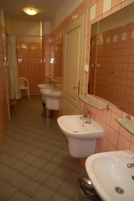 Łazienka w obiekcie Hostel, Pokoje gościnne Mleczarnia - Ozonowane