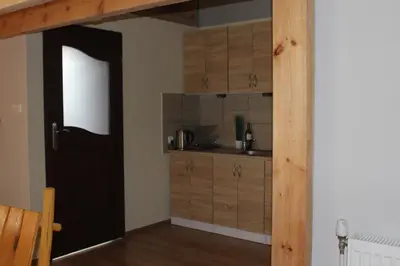Kuchnia lub aneks kuchenny w obiekcie Apartamenty Górskie