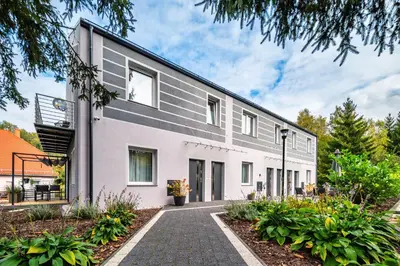 Budynek, w którym mieści się apartament