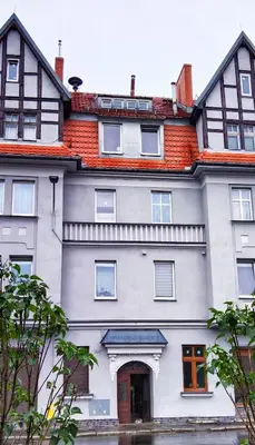 Budynek, w którym mieści się apartament