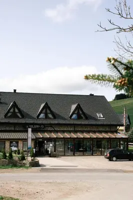 Budynek, w którym mieści się zajazd