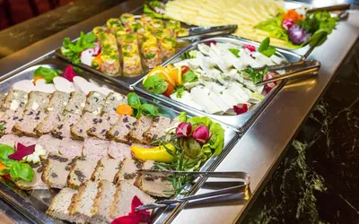 Jedzenie w hotelu lub w pobliżu