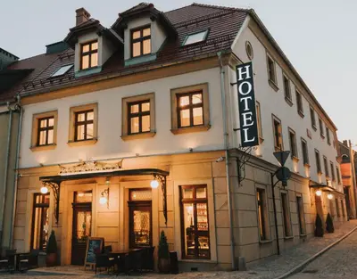 Budynek, w którym mieści się hotel