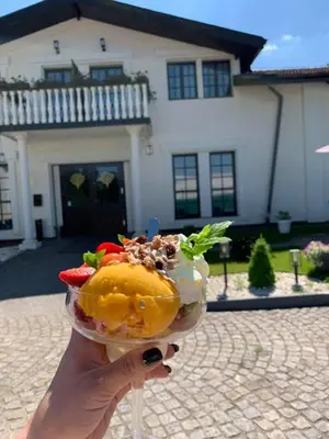 Jedzenie w hotelu lub w pobliżu
