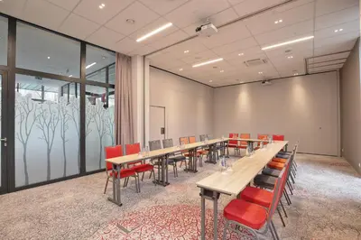 Zaplecze biznesowe lub konferencyjne w obiekcie Active Hotel