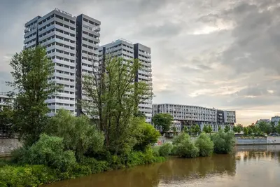 Widok na rzekę nieopodal tego apartamentu