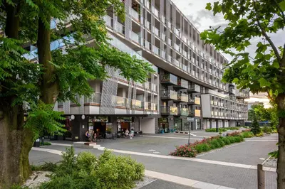 Budynek, w którym mieści się apartament