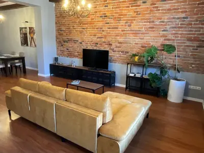 Telewizja i/lub zestaw kina domowego w obiekcie Apartamenty Złota Nić