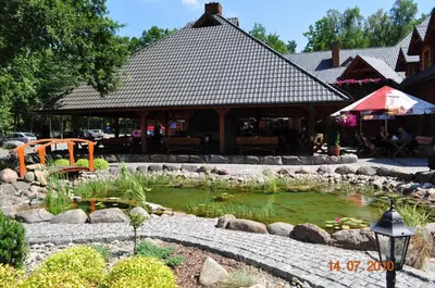 Ogród w obiekcie Oberza Knieja