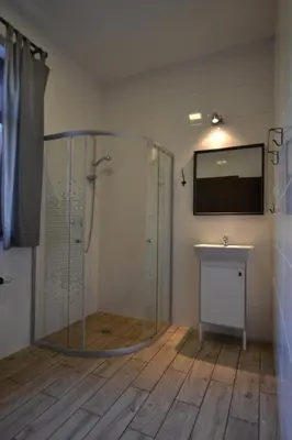 Łazienka w obiekcie SleepZone Apartments