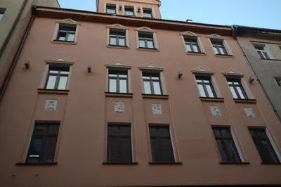 Budynek, w którym mieści się aparthotel