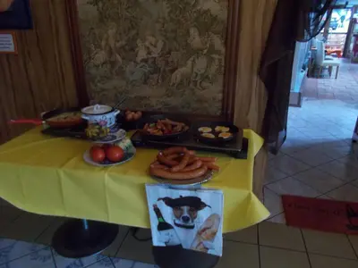 Jedzenie w motelu lub w pobliżu