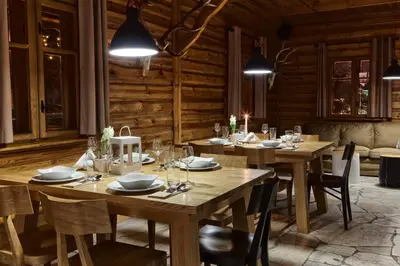 Restauracja lub miejsce do jedzenia w obiekcie Chata Walichnowska