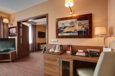 Telewizja i/lub zestaw kina domowego w obiekcie Haston City Hotel