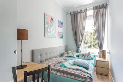 Część wypoczynkowa w obiekcie Babel Hostel, Dworzec PKP, Rynek