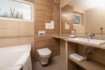 Łazienka w obiekcie Hotel Olesno
