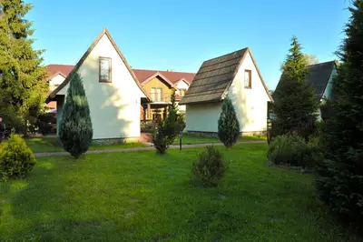 Budynek, w którym mieści się ośrodek wypoczynkowy