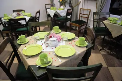Restauracja lub miejsce do jedzenia w obiekcie Green Hostel Wrocław przy ZOO