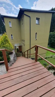 Budynek, w którym mieści się apartament
