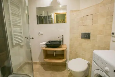 Łazienka w obiekcie Apartamenty w Parku Leśnym ul Cicha 1 - PolanicaApartamenty pl
