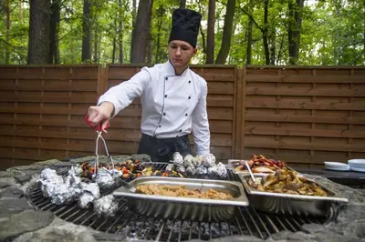 Jedzenie w hotelu lub w pobliżu