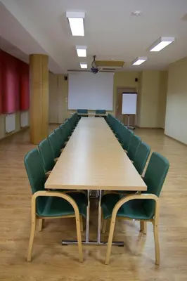 Zaplecze biznesowe lub konferencyjne w obiekcie HOTEL ŁABĘDY i Hostel Łabędy