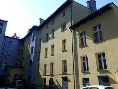 Budynek, w którym mieści się apartament