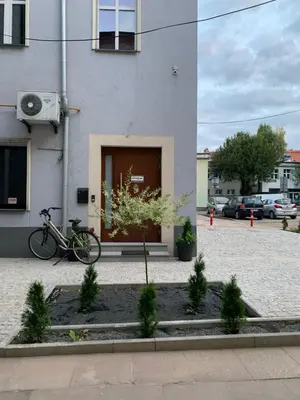 Budynek, w którym mieści się apartament