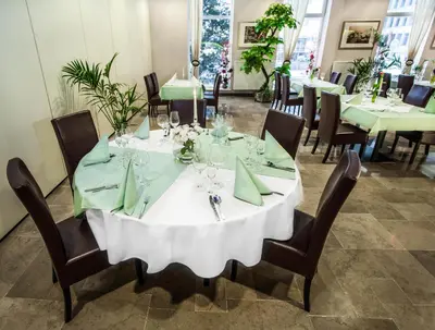 Restauracja lub miejsce do jedzenia w obiekcie Hotel Arsenał