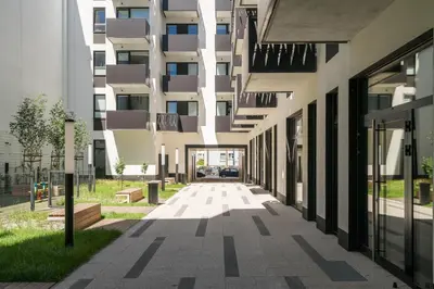 Budynek, w którym mieści się aparthotel