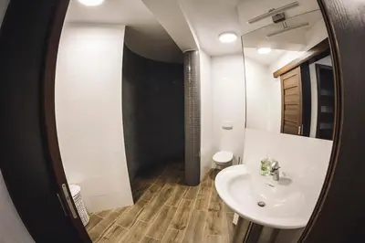 Łazienka w obiekcie Villa Tower Nad Jeziorem Nyskim