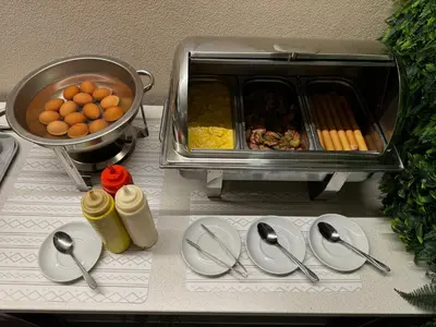 Jedzenie w hotelu lub w pobliżu