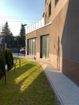 Budynek, w którym mieści się hotel
