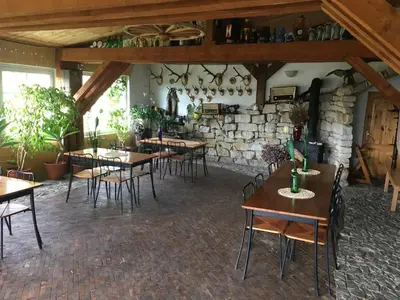 Restauracja lub miejsce do jedzenia w obiekcie Piekiełko