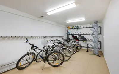 Rowery dostępne w obiekcie Bukowy Park Hotel Medical SPA lub w pobliżu