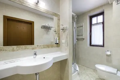 Łazienka w obiekcie Bukowy Park Hotel Medical SPA