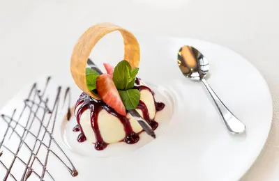 Jedzenie w hotelu lub w pobliżu