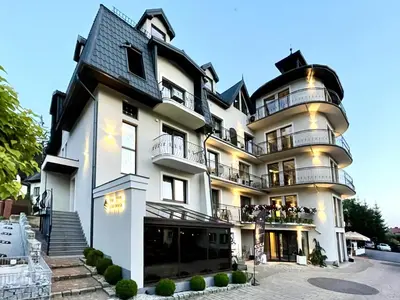 Budynek, w którym mieści się aparthotel