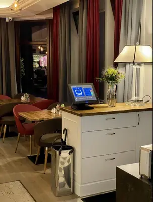 Telewizja i/lub zestaw kina domowego w obiekcie Willa Spa Scaliano